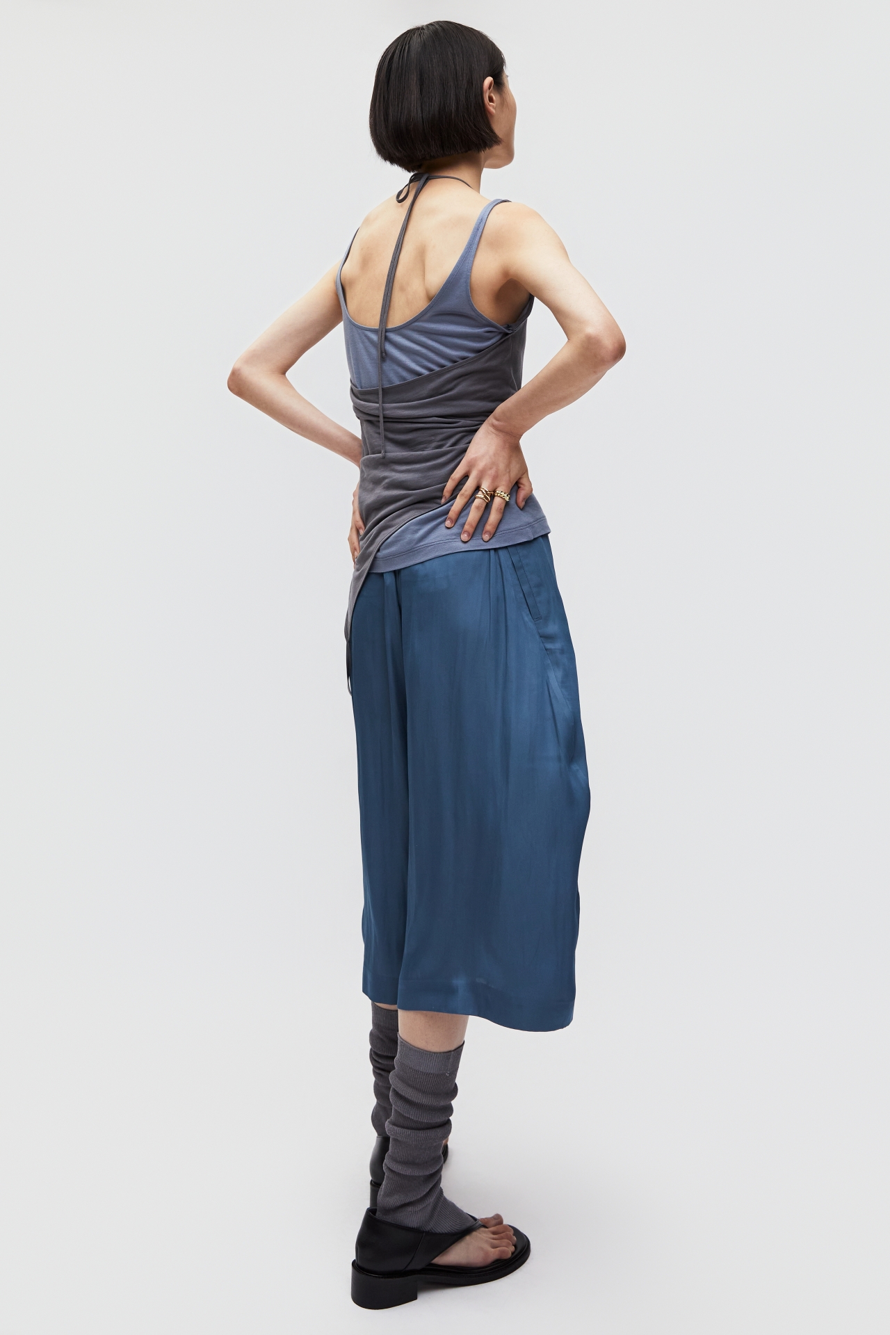 LAYERED ASYMMETRIC TOP (S26TS11021CG)