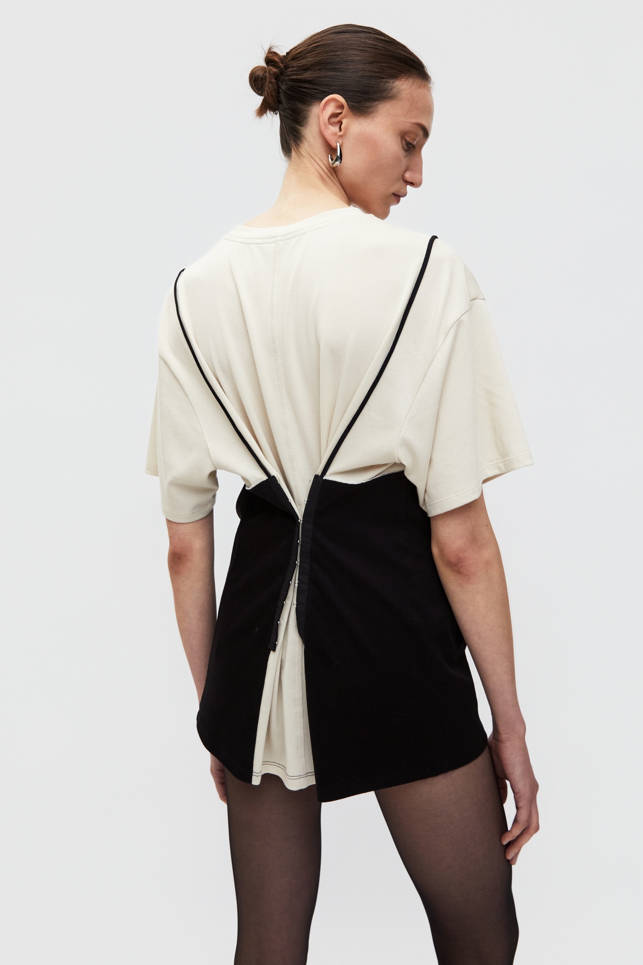 LACE SLIP LAYERED T-SHIRT (S26TS11091BE)