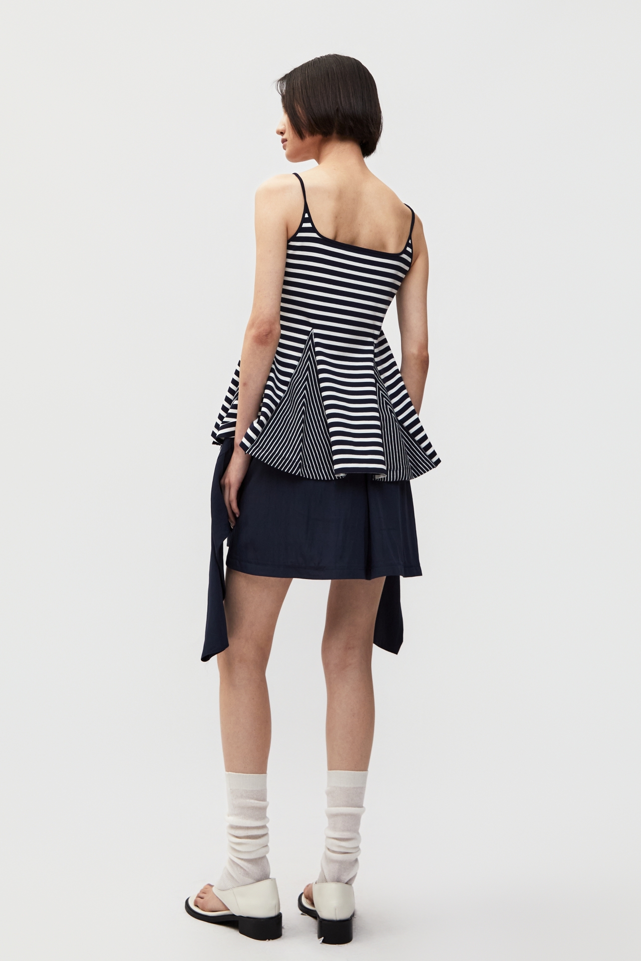 STRIPED CAMI TOP (S26TS11102NV)