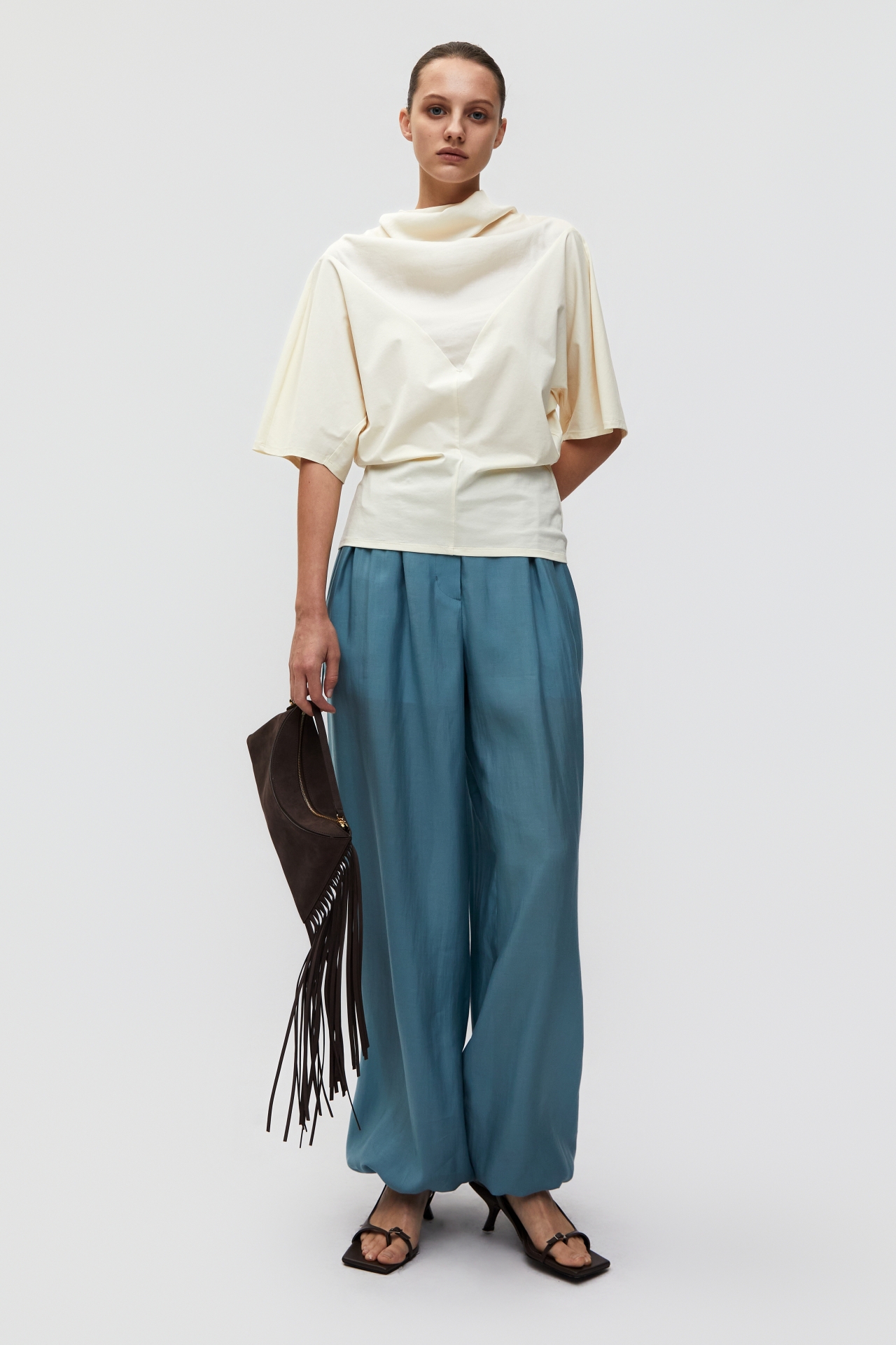 BACKLESS DETAIL SHORT SLEEVE TOP (S26TS11121CR)