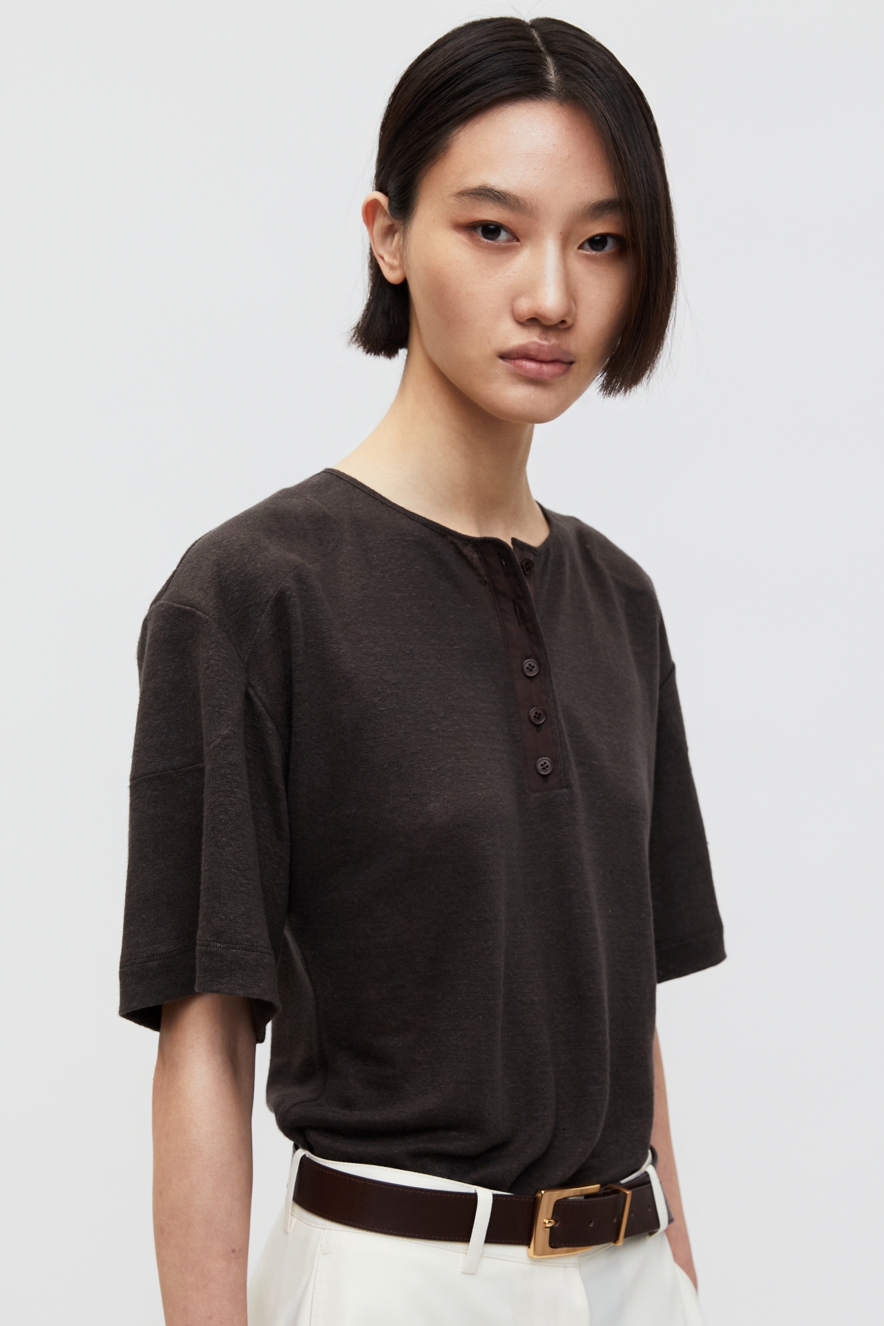 BUTTON DETAIL T-SHIRT (S26TS11131BR)