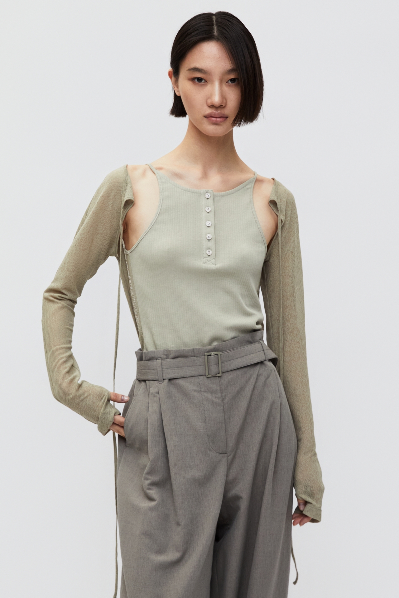 LAYERED-STYLE LONG SLEEVE TOP (S26TS11141KK)
