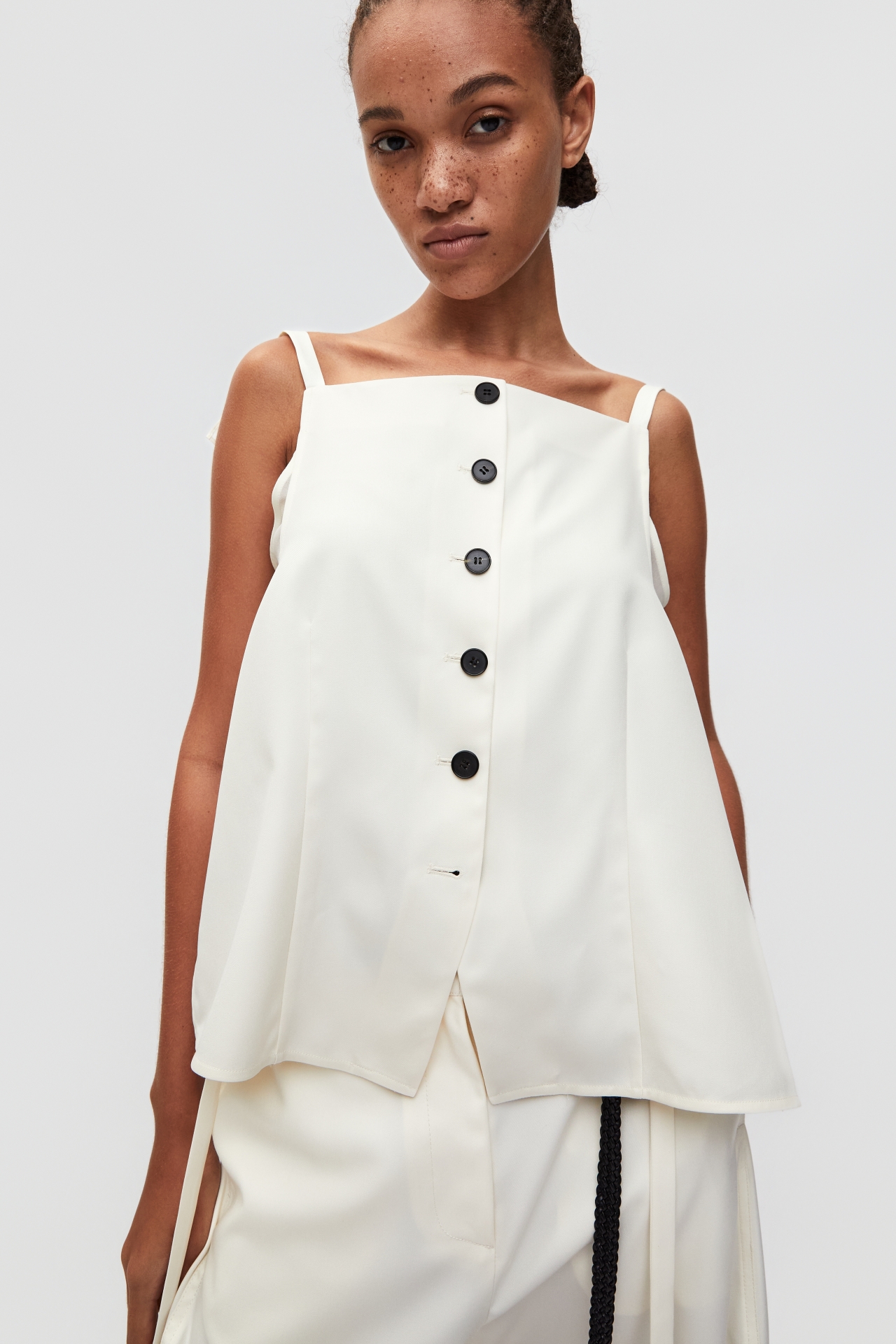 DRAPE PANEL VEST (S26VT3021IV)