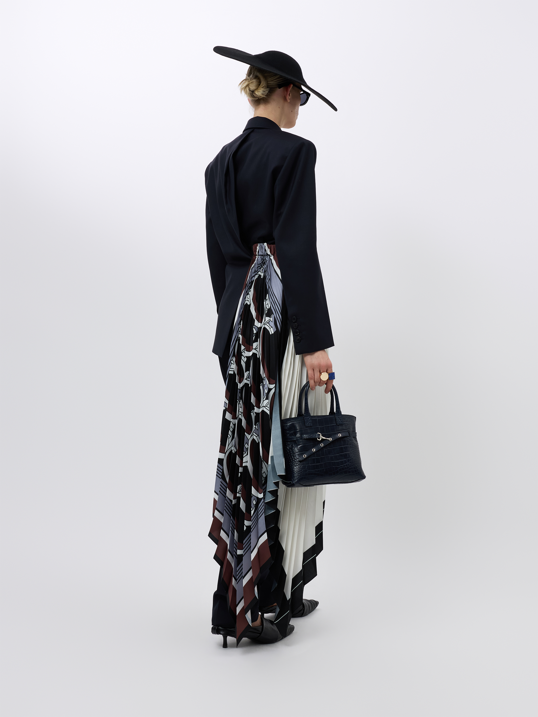 CROC-EMBOSSED MINI TOTE (W26AC12251NV)
